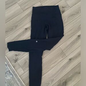 NWOT Lululemon Wunder Train High-Rise Tight 28" (Navy)